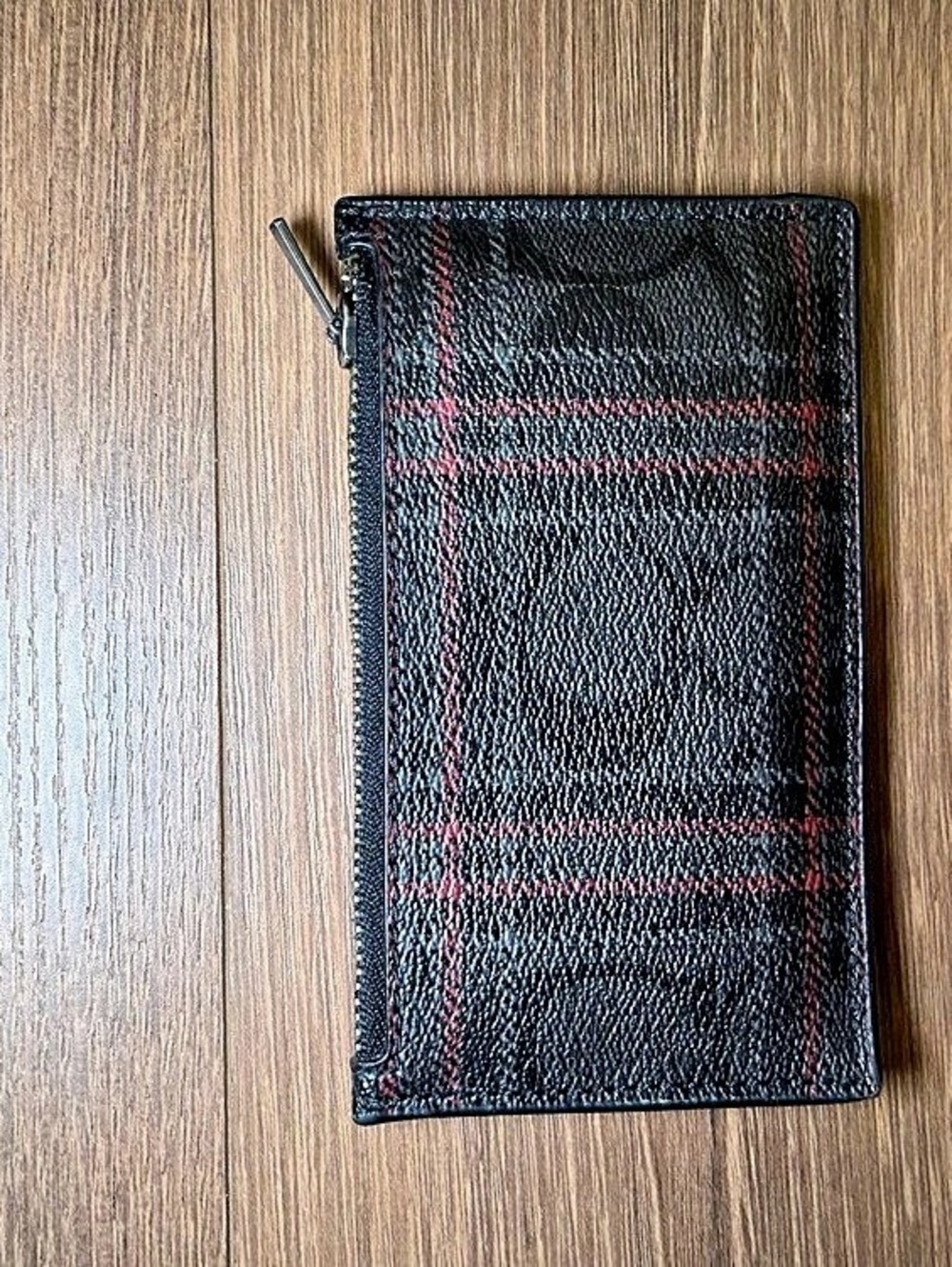 Coach Zip Card Case In Signature Canvas With Field Plaid Print Black & Red Plaid